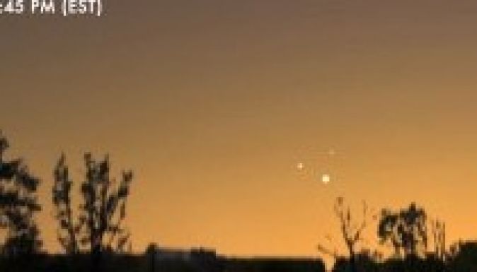 Háromszögű bolygóállás napnyugtakor