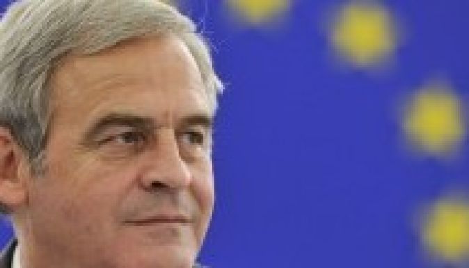 Tőkés László köszöntötte az RMDSZ kongresszusát