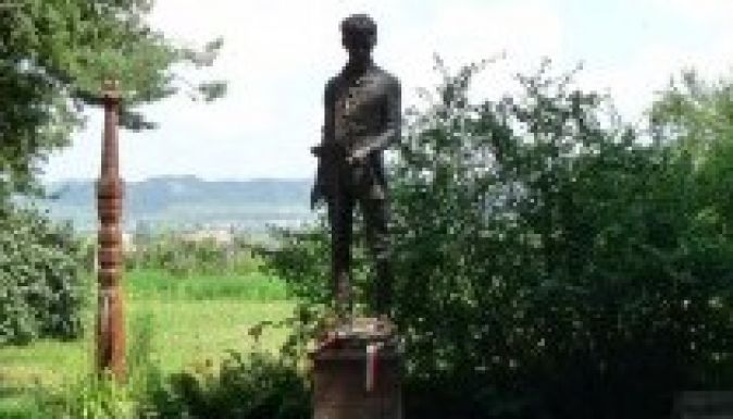 Vasárnap visszaállítják a segesvári Petőfi-szobrot