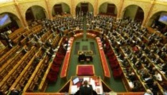 A felvidéki magyarok közel fele a Fideszre szavazna 2014-ben