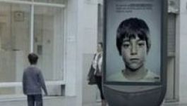 Rejtett üzenet bántalmazott gyerekeknek