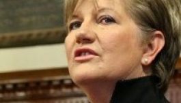 Szili Katalin a Sapientián tart előadásokat