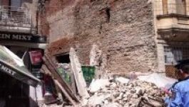 Összeomlott egy épület Bukarest turistaközpontjában