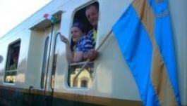 Több százan várták a zarándokvonatot Marosvásárhelyen (GALÉRIA)