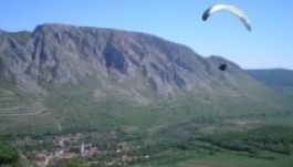 Siklóernyőzés: társalogni a széllel és a madarakkal