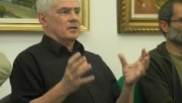 Szélsőséges eszmék: odacsapni vagy röhögni rajtuk?