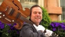 Négyszáznyolcezer dollárt fizettek egy Beatles-gitárért