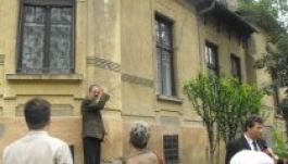 Zászlótartóstól tépték ki a falból a székely lobogót