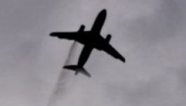 Kényszerleszállás Heathrow-n, lezárták a repülőteret