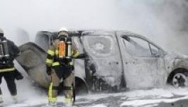 Már nem csak Stockholmban gyújtogatnak