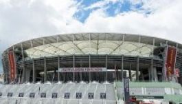 Leszakadt a tető a 2014-es focivébé egyik stadionjában