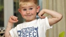 Gumiszerű teste visszadobta a kisfiút a halál széléről