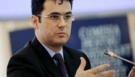 Székelyföldi ballagásokon vett részt az oktatási és a védelmi miniszter