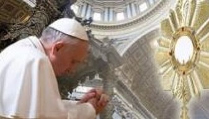 Öt kontinensen egyszerre imádkoztak a katolikusok