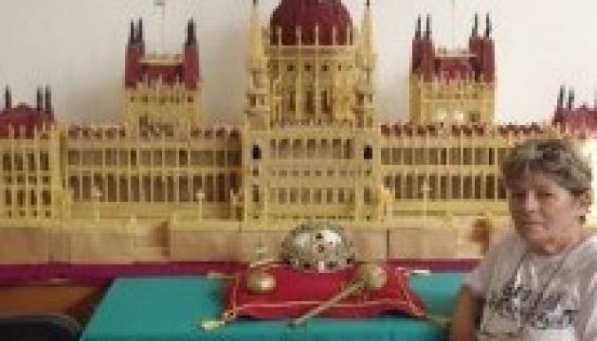 Parlament épült száraztésztából