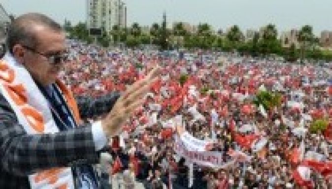 Erdogan ismét terroristáknak nevezte a tüntetőket