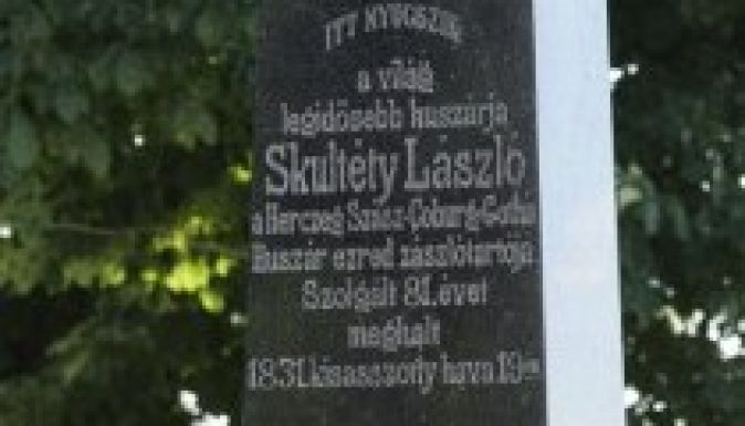 A legidősebb huszár újaradi sírja nem minősül hadisírnak