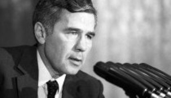 Horn Gyula – a hiányzó cölöpöktől a vasfüggönyig