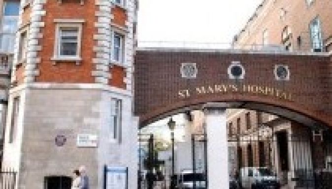 Már születésekor „megcsapolja” a királyi kincstárat a brit trónörökös