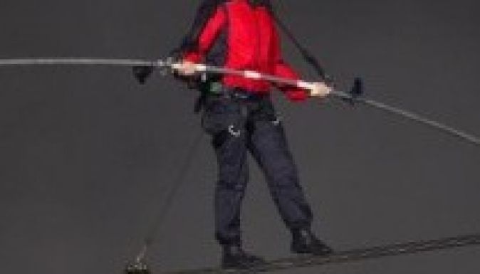 A Grand Canyon fölött is átsétált a kötéltáncos Nik Wallenda (VIDEÓ)