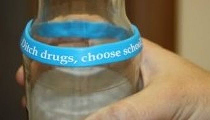„Dobd a drogot, válaszd az iskolát!”
