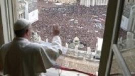 Egyidőben imádkoznak a világ katolikusai vasárnap