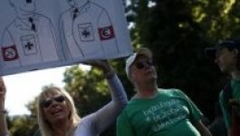 Európa-szerte tüntetnek: takarodjon az IMF!