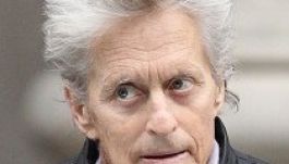 Orális szex okozta Michael Douglas torokrákját