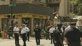 Emberek rekedtek egy philadelphiai ház romjai alatt