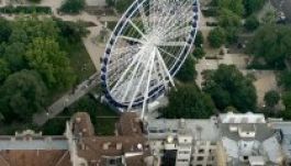 „Óriásszem” forog Budapest közepén