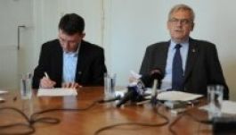 Tőkés függetlenként vagy az RMDSZ-szel összefogva jutna be az EP-be