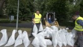 Budapesten megkezdődött az árvíz utáni nagytakarítás