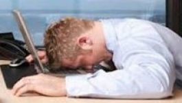 Elaludt a billentyűkön: milliókat utalt át pár euró helyett