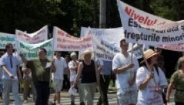 Bukarestben tüntettek a magyar orvosképzésért