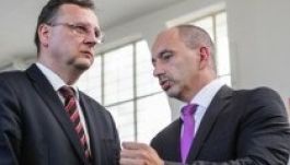 Petr Necas hétfőn este hivatalosan benyújtja lemondását