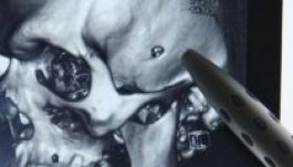 Golyóval a koponyájában játszotta végig a mérkőzést a fejbe lőtt kapus