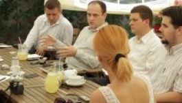 Nulláról építkezik újra az Itthon, fiatalon mozgalom