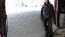 Hatalmas hóvihar tombol Új-Zélandon