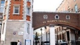 Már születésekor „megcsapolja” a királyi kincstárat a brit trónörökös