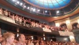 Húszperces taps búcsúztatta Alföldi Róbertéket