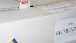 Csak egy év múlva alkalmazhatják a 30%-os népszavazási küszöböt