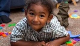 Két és fél éves tipegőt írtak a legokosabbak sorába