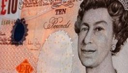 1,6 millió fonttal nő 2014-ben II. Erzsébet királynő „fizetése”