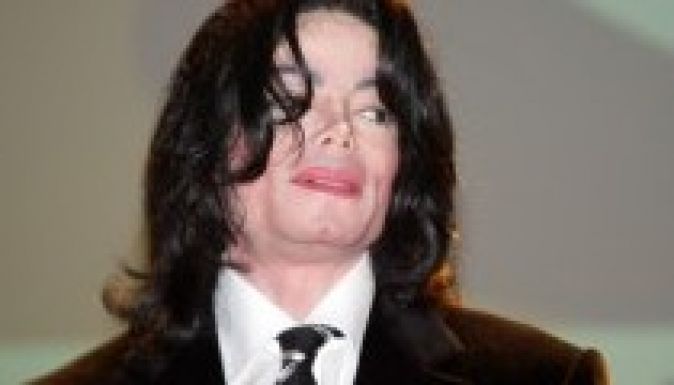 FBI: legalább 24 gyereket rontott meg a pop királya