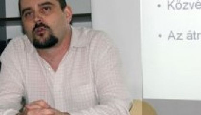 Kiss Tamás: önkényesen kozmetikázták az adatokat