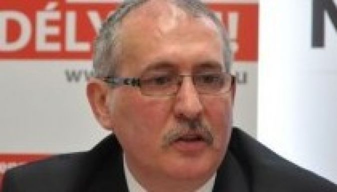 Toró: az EMNP az RMDSZ mellett tüntetne szeptemberben