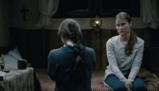 Dombokon túl – vetítés és beszélgetés Sepsiszentgyörgyön