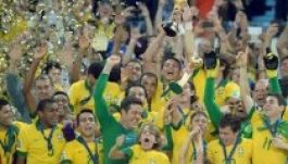 Társadalmi békét hozhat a brazil focisiker