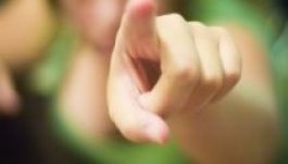 Politikai ügy lett a rendőrök által elkövetett nemi erőszak