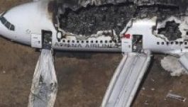 Landolás közben lezuhant egy Boeing San Franciscóban (VIDEÓ)